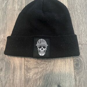 Black Ariat Workwear Beanie with Skull Patch
